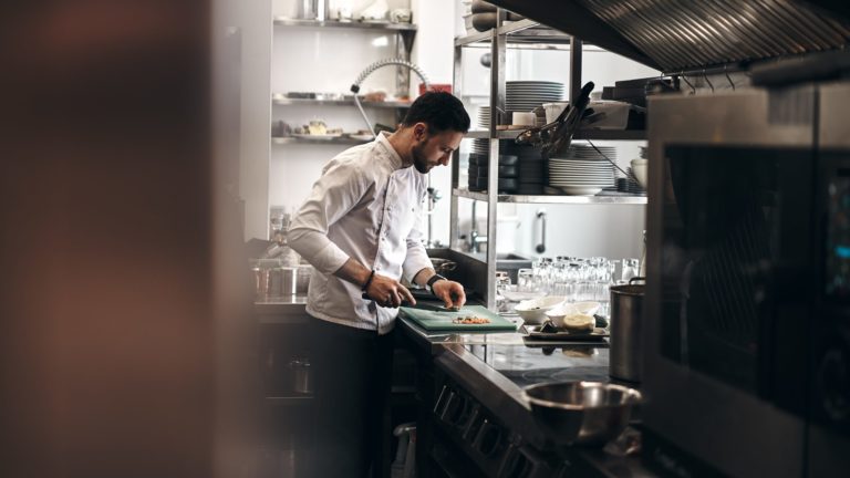 Curso gratis de manipulación de alimentos de alto riesgo
